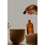 miniature objets et huile de massage