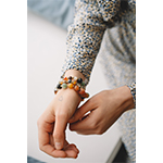 bras avec bracelet chemin de vie